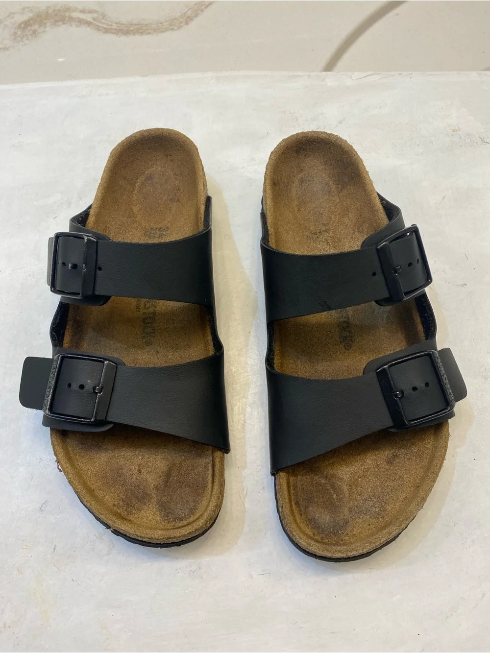 Birkenstock Arizona Size 34, women size 3, Men’s size 1 for child/youth